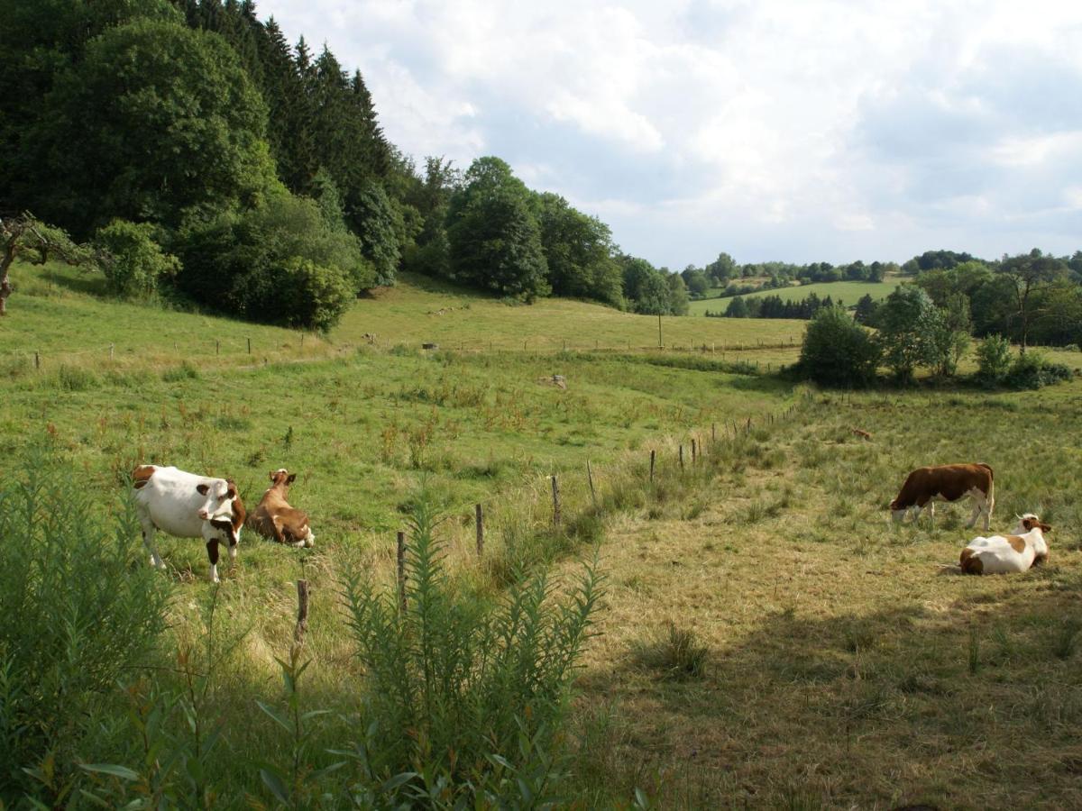 Spacious Holiday Home Near The Forest Esmoulieres Szoba fotó